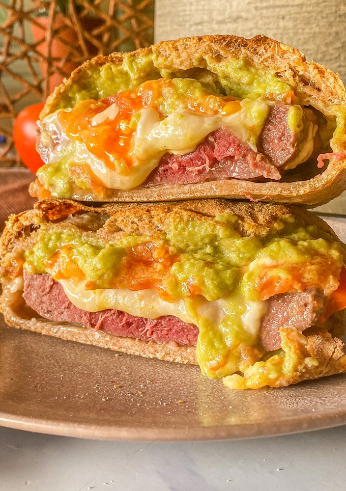 Una foto de Pizza burger