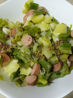 Una foto de Ensalada alemana a mi manera