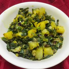 A picture of Potatoes with Green Onion.