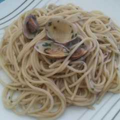Una foto de Pasta con almejas