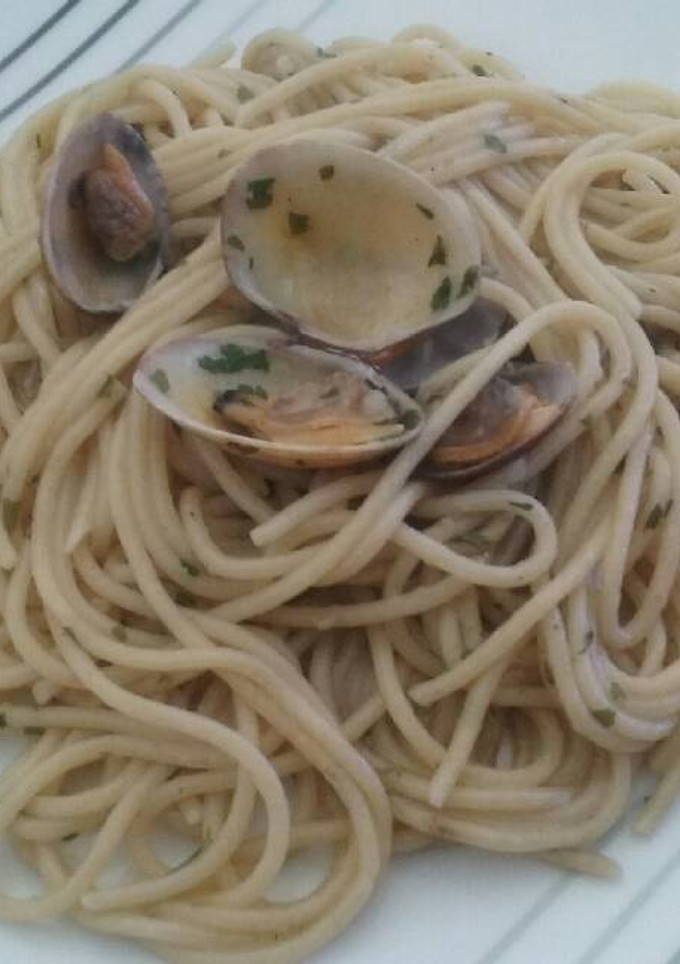 Una foto de Pasta con almejas
