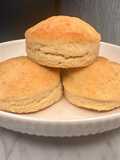 Buttery Fluffy Biscuits 🤤