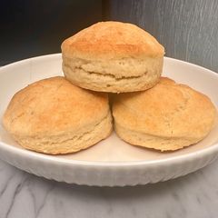 A picture of Buttery Fluffy Biscuits 🤤.