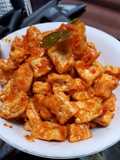 Tahu ebi merah