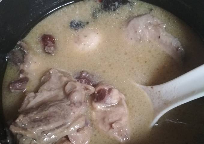 Cara Memasak Opor Ayam Kuah Putih Istimewa