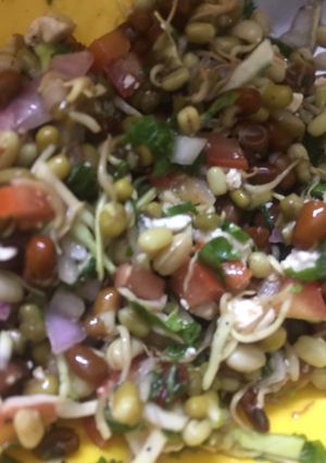 A picture of Sprouts chaat.