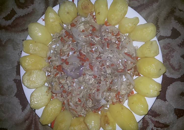 Simple Way to Prepare Super Quick Homemade Potatoes and egg sauce Cooking Basics for Newbies