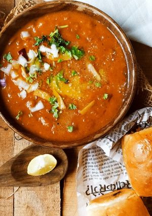पाव भाजी (pav bhaji recipe in Hindi) रेसिपी मुख्य फोटो
