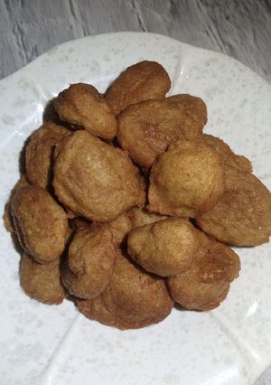A picture of Akara with okro powder.