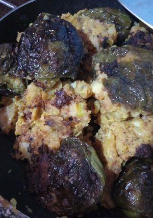 A picture of Stuffed capsicum.