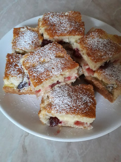 Meggyes - pudingos pite recept fotója