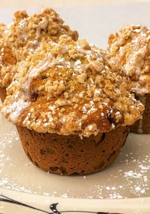 A picture of Pumpkin Chocolate Streusel Muffins.
