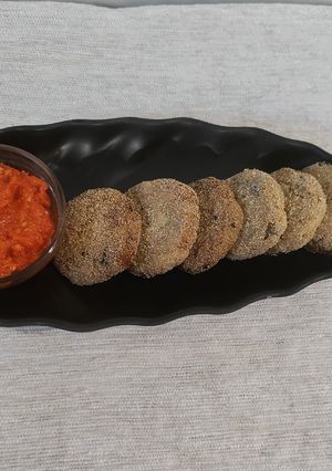 A picture of Lotus Stem Cutlet.