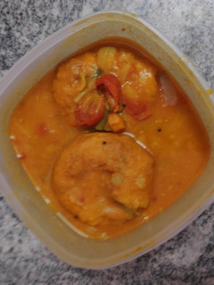 A picture of Sambhar Vada.