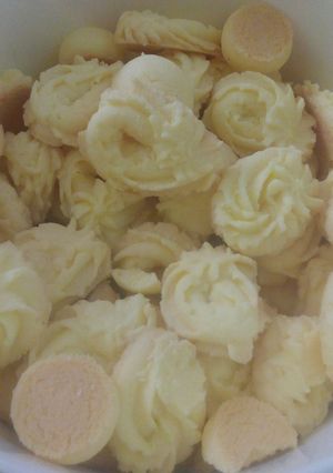 Foto resep Semprit sagu irit 3 bahan