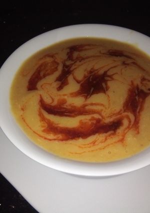 صورة لوصفة شوربة عدس احمر بالخضار و بدون لحوم