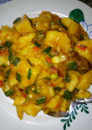 A picture of Faten doya me ganyen albasa da kaza #kanostate.
