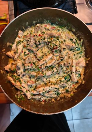 Una foto de Stroganoff de cerdo