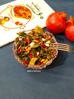 عکسی از دستور سالاد اسفناج وانار