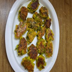 A picture of Tuvar dal muthiya.