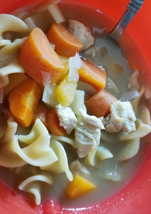A picture of Hearty Chicken Vegetable Soup.