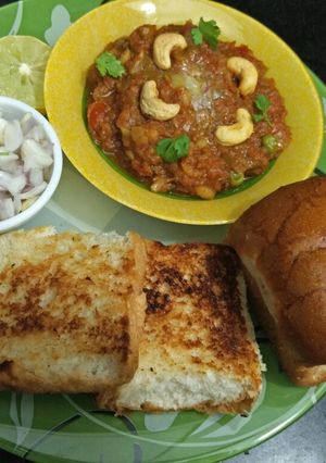 A picture of Pav bhaji.