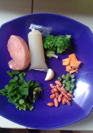 Foto resep MPASI : sup ayam kacang merah & tumis brokoli (6bln)