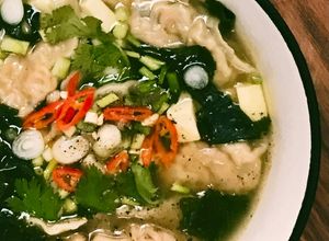 Hình của món Sủi Cảo Nấu Rong Biển Khô Wakame.