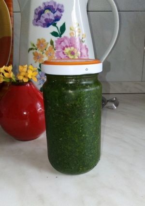 Petrezselyem zöldje eltevés recept fotója