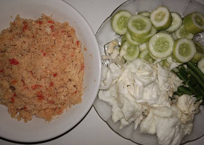 Lalap sambal urap