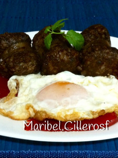 Una foto de Plato combinado M.P.H