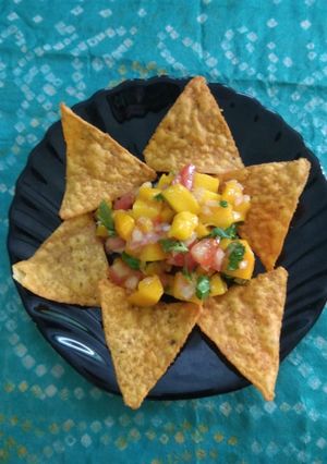 A picture of Nachos.