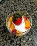 Yogurt natural con frutas