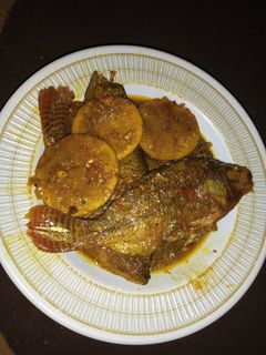 Farfesun kifi (tilapia fish) ainihin hoton girkin