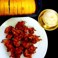 A picture of Onion pakoda.