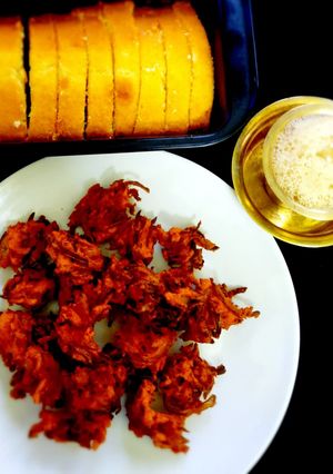 A picture of Onion pakoda.