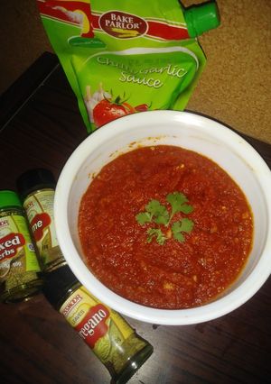 A picture of Pizza sauce (homemade).