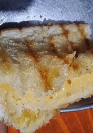 A picture of Cheese sandwich.