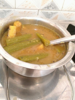 முருங்கை,சேனை சாம்பார் செய்முறை முக்கிய புகைப்படம்