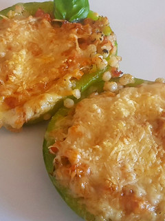Una foto de Zapallitos rellenos de perlas de couz couz