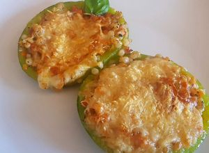 Una foto de Zapallitos rellenos de perlas de couz couz