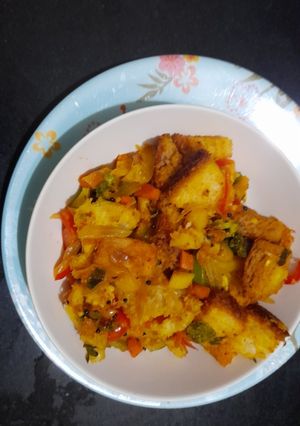 चटपटा ब्रेड पोहा (chatpata bread poha recipe in Hindi) रेसिपी मुख्य फोटो
