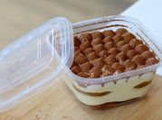 Gambar tiramisu dessert box