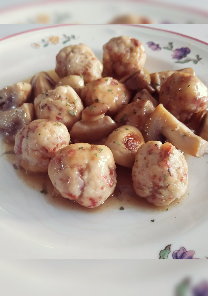 Una foto de Delicias de pollo con champi