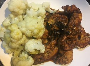 Una foto de Pollo en salsa de naranja