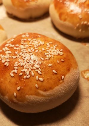 A picture of Custard buns.