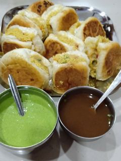 કચ્છી દાબેલી (Kacchi Dabeli recipe In Gujarati) રેસીપી મુખ્ય ફોટો