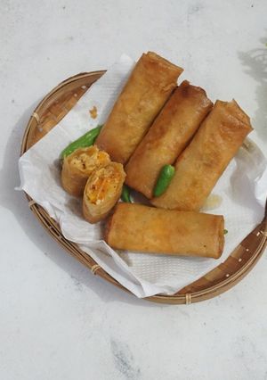 Foto resep Lumpia ayam suwir