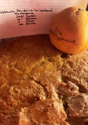 Una foto de Bizcochuelo de mandarina (en batidora) fácil y económico