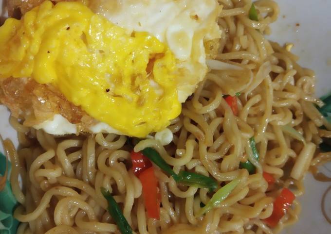 Mie goreng pedas simple